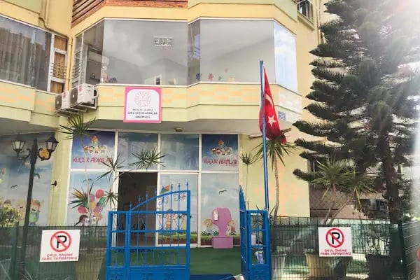 Özel Küçük Adımlar Anaokulu - Resim 1
