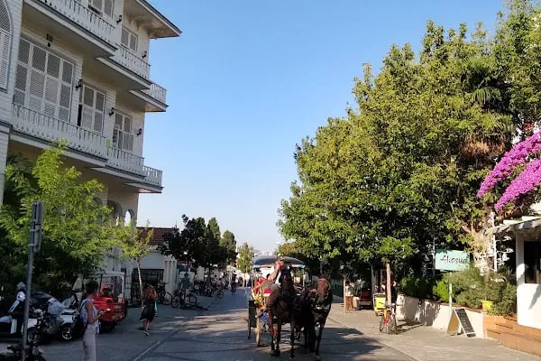 Nissi Restaurant &amp; cafe - Resim 16