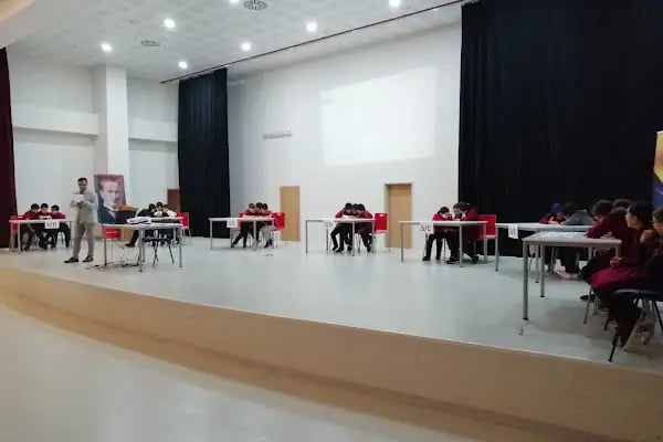 İTO İBRAHİM ÇAĞLAR FEN VE SOSYAL BİLİMLER PROGRAMLI ANADOLU İMAM HATİP LİSESİ- ORTAOKULU - Resim 7