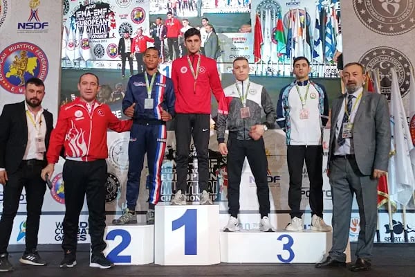 Akkurt Spor Kulübü Karate &amp; Boks &amp; Crossfit - Resim 12