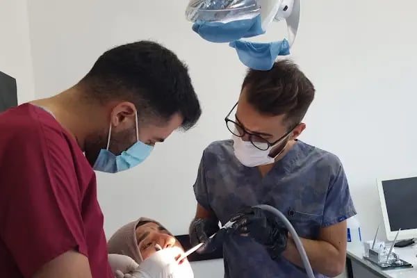OLTAN AĞIZ VE DİŞ SAĞLIĞİ POLİKLİNİĞİ MARDİN - Resim 14