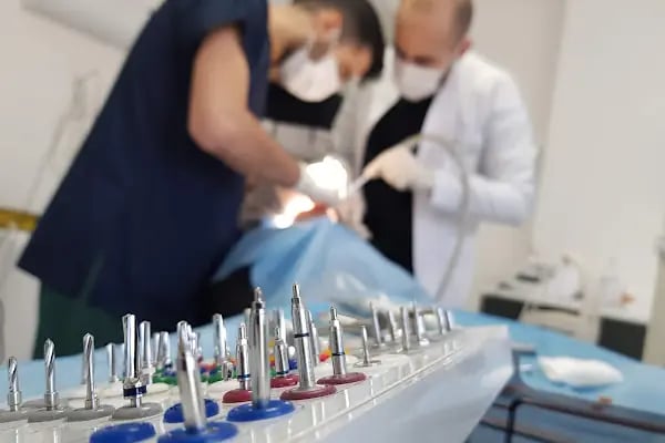 OLTAN AĞIZ VE DİŞ SAĞLIĞİ POLİKLİNİĞİ MARDİN - Resim 19