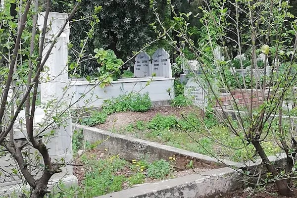 Adana Asri Mezarlığı - Resim 14