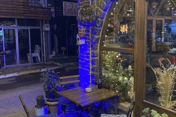 Mavi Köşe Boutique Cafe - Resim 1