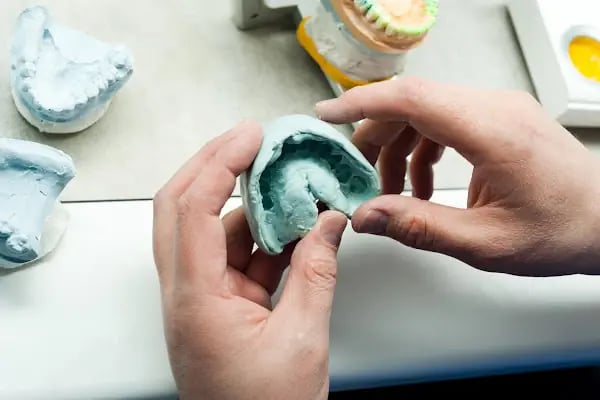Alanya Dental Place - Dt. Selim Mert Şahinkaya - Resim 13