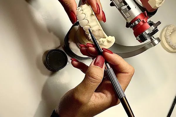 Alanya Dental Place - Dt. Selim Mert Şahinkaya - Resim 9