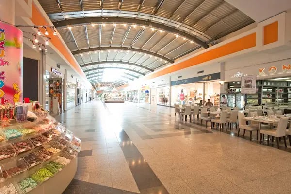 Deepo Outlet Center - Resim 10