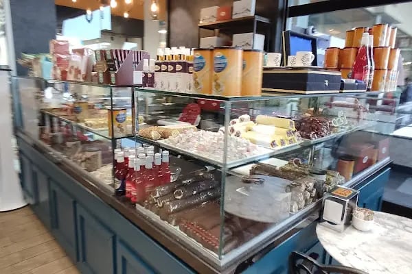 Deepo Outlet Center - Resim 8