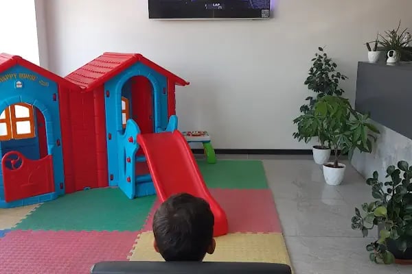 Uzm. Dt. Buşra Kürem, Çocuk diş hekimliği (Pedodonti), Mersin, çocuk diş, genel anestezi ile diş tedavisi, Zirkonyum - Resim 8