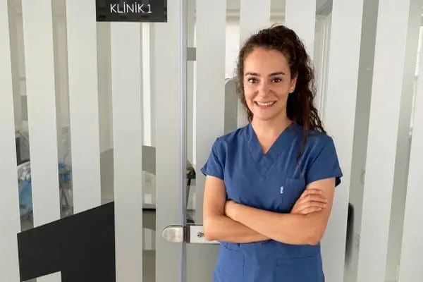 Uzm. Dt. Buşra Kürem, Çocuk diş hekimliği (Pedodonti), Mersin, çocuk diş, genel anestezi ile diş tedavisi, Zirkonyum - Resim 6