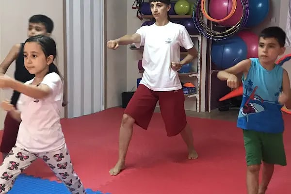 Çi-Yo Çiçek Yolcu Spor Kulübü Bayanlara ve Çocuklara Spor - Resim 17