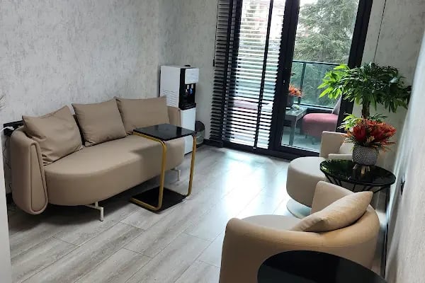Op. Dr.Nurten Yavuz Plastik Rekonstrüktif ve Estetik Cerrahi - Resim 5