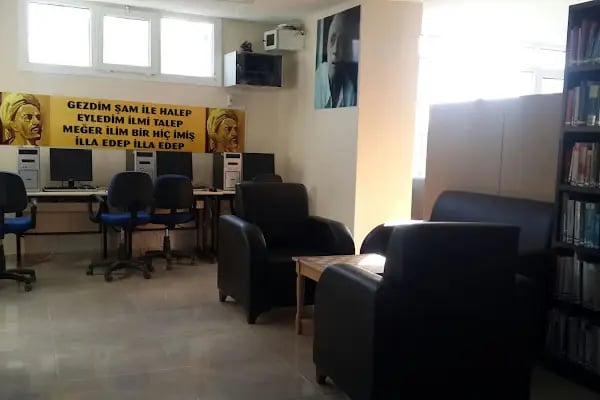Remzi Oğuz Arık İlçe Halk Kütüphanesi - Resim 17