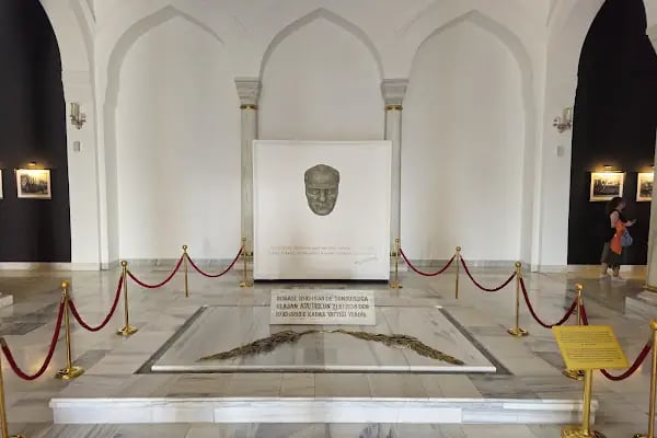 Ankara Etnografya Müzesi - Resim 13