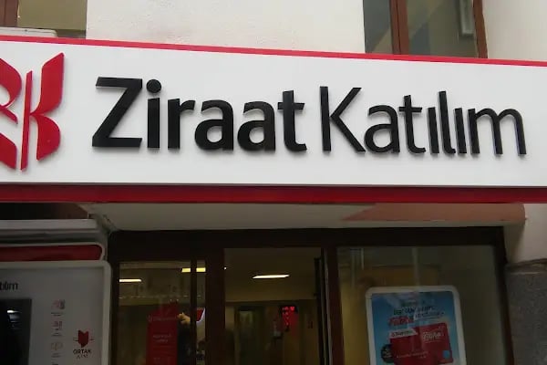 Ziraat Bankası Adapazarı Şubesi - Resim 1