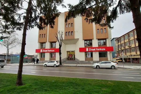 Ziraat Bankası Adapazarı Şubesi - Resim 2