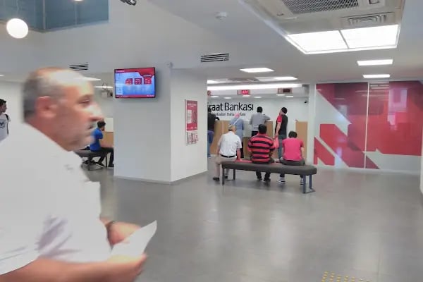 Ziraat Bankası Adapazarı Şubesi - Resim 19