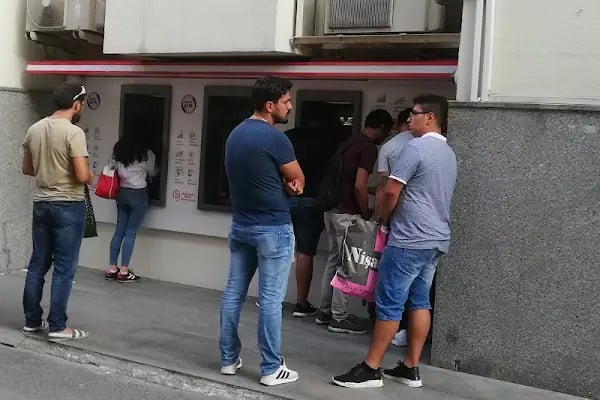 Ziraat Bankası Adapazarı Şubesi - Resim 13