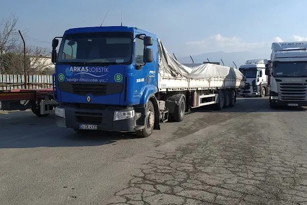 Borusan Lojistik Otoparkı - Resim 12