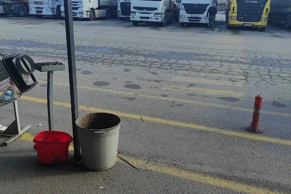 Borusan Lojistik Otoparkı - Resim 5