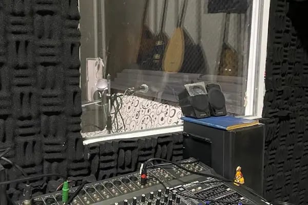Arslan Saz - Müzik Evi - Resim 5