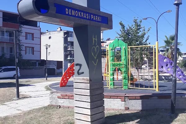 Demokrasi Parkı - Resim 3