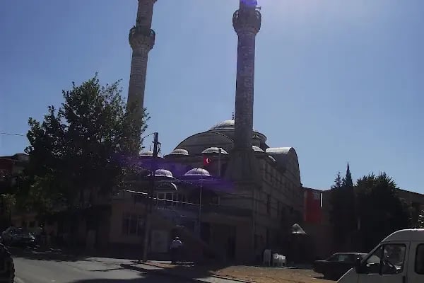 Kayışdağı Merkez Camii - Resim 6