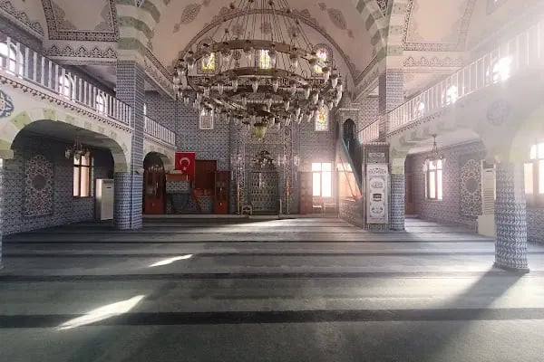Kayışdağı Merkez Camii - Resim 4