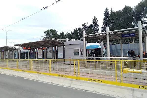 Fahrettin Altay Tramvay Durağı - Resim 5