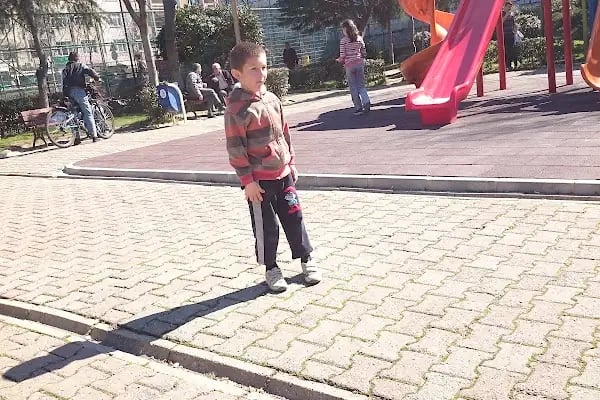 Bağcılar Belediyesi Osman Gazi Parkı - Resim 3