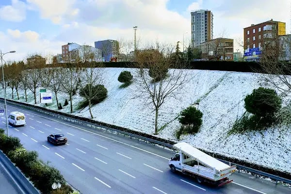 Bağcılar Belediyesi Osman Gazi Parkı - Resim 13