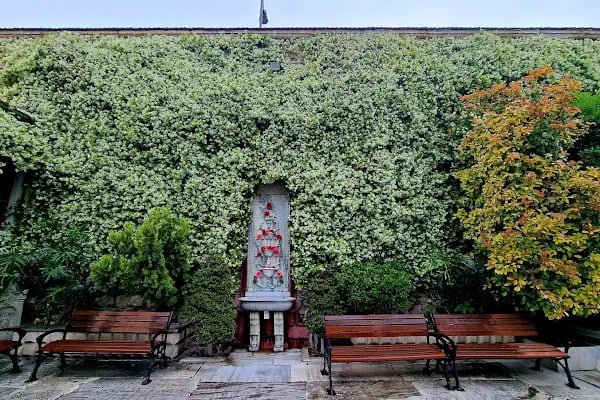 Biserica Izvorul Tămăduirii - Resim 10