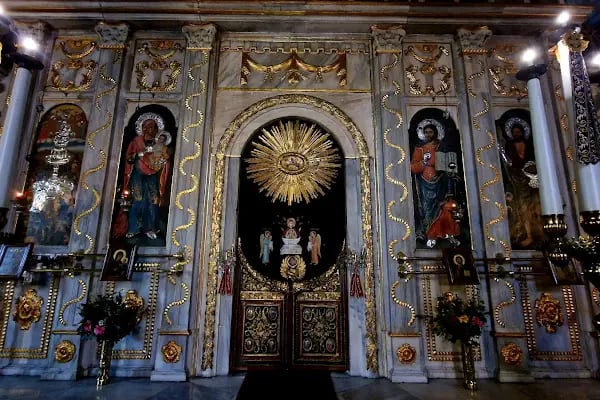 Biserica Izvorul Tămăduirii - Resim 7