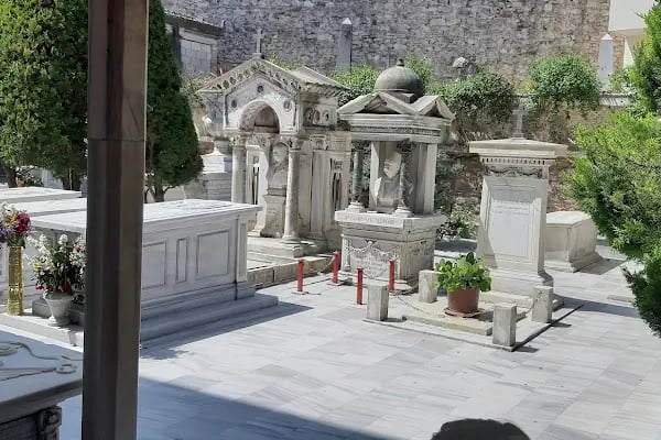 Biserica Izvorul Tămăduirii - Resim 9