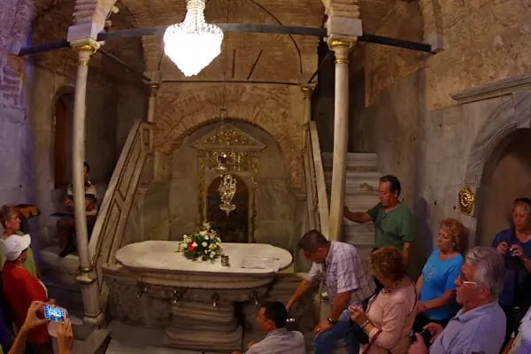 Biserica Izvorul Tămăduirii - Resim 16