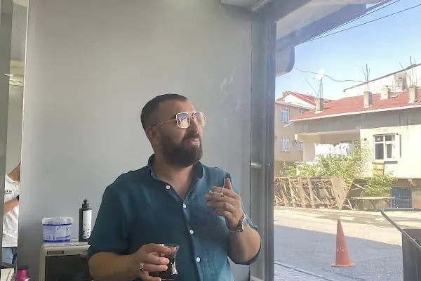 Favori Erkek Kuaförü Nuh Türk - Resim 2