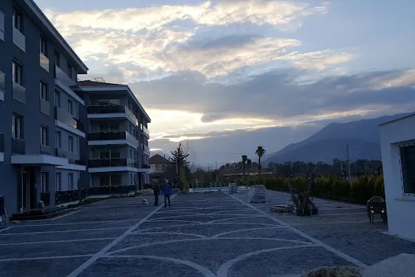 Şehit Hamza Uzguç Parkı - Resim 4