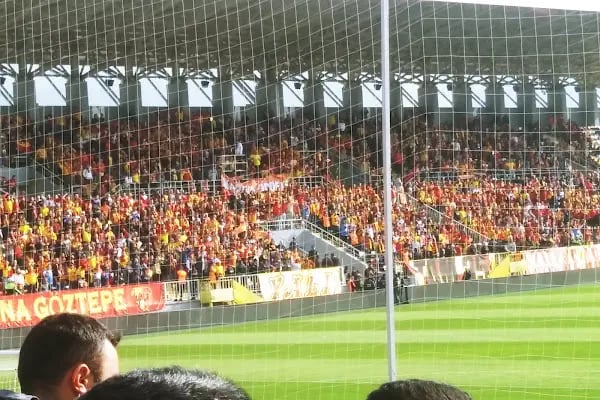 Bornova Stadyumu - Resim 9