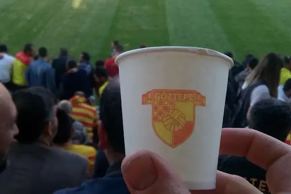 Bornova Stadyumu - Resim 19