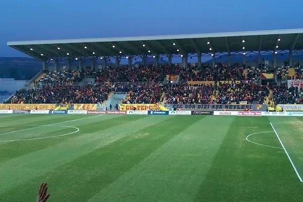 Bornova Stadyumu - Resim 12