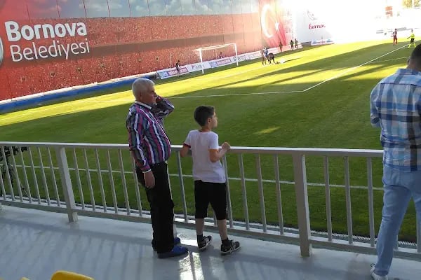 Bornova Stadyumu - Resim 7