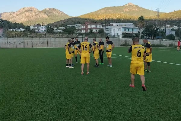 Aydıncık İlçe Stadı - Resim 8