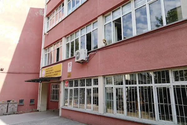Hacıilbey Mesleki ve Teknik Anadolu Lisesi - Resim 6