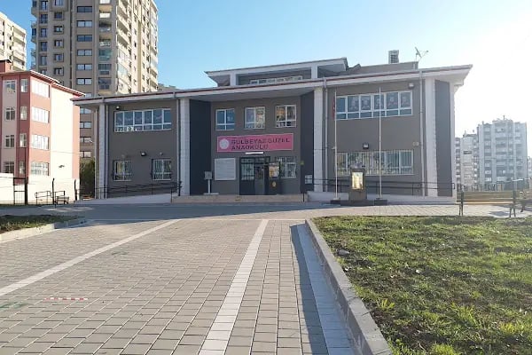 Vehbi Güzel Mesleki ve Teknik Anadolu Lisesi - Resim 3