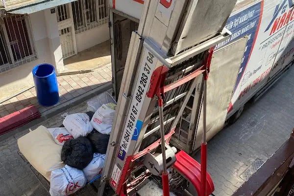 Uşaklılar Asansörlü Taşımacılık - Resim 7