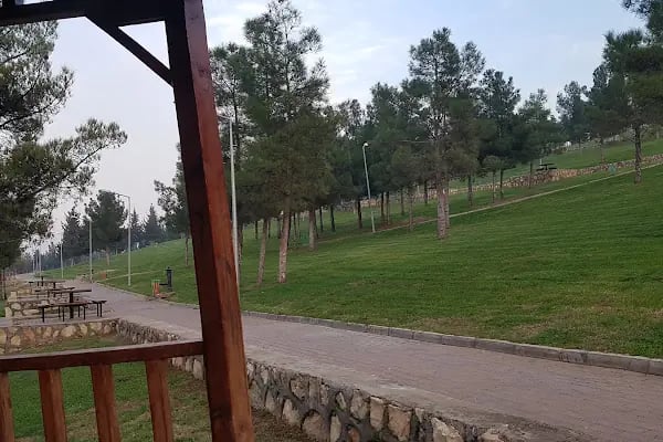 Karabağ Kardeşlik Parkı - Resim 2