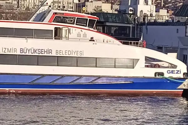 Bostanlı İskele Tramvay Durağı - Resim 4