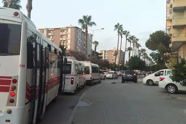 Valilik Metro İstasyonu - Resim 5