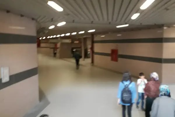 Valilik Metro İstasyonu - Resim 12