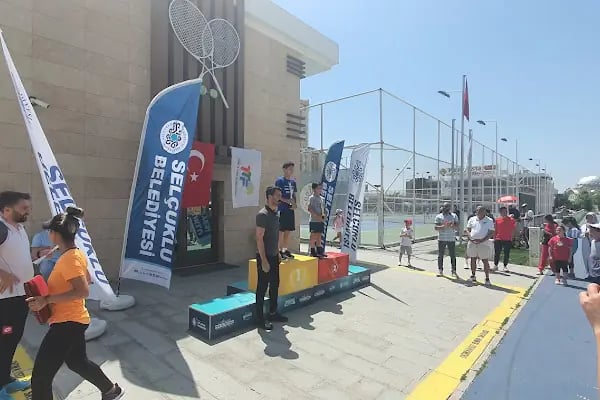 Selçuklu Belediyesi Tenis Kortu - Resim 11